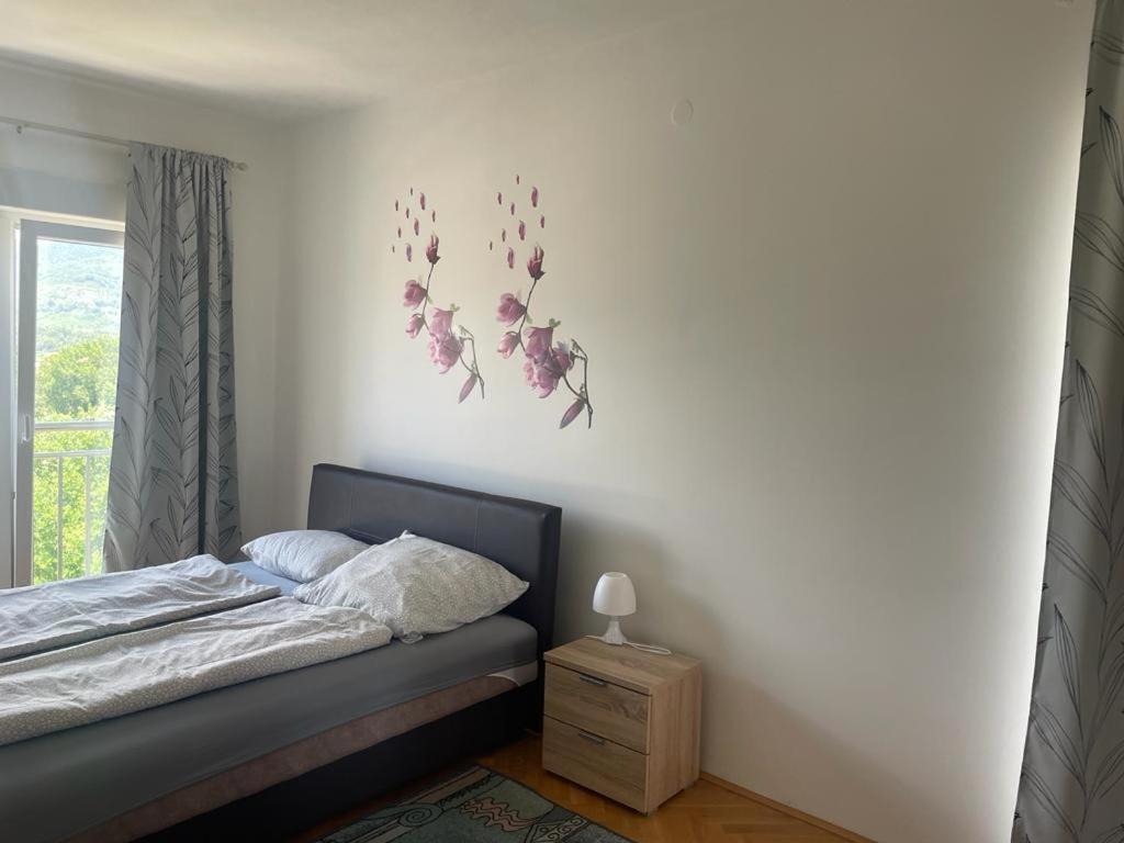 Kristina Apartments 蒂瓦特 外观 照片
