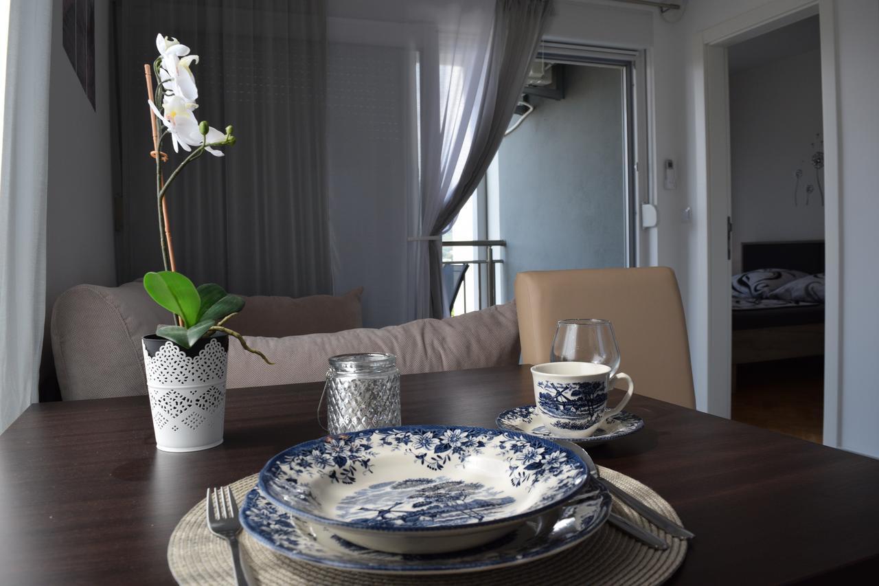 Kristina Apartments 蒂瓦特 外观 照片